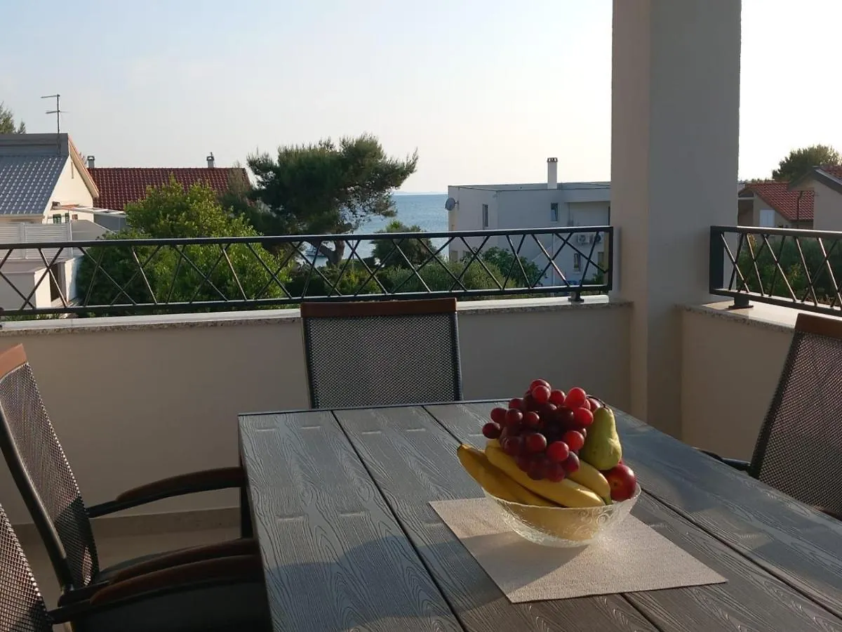 Apartment Valmar Vir Croatia