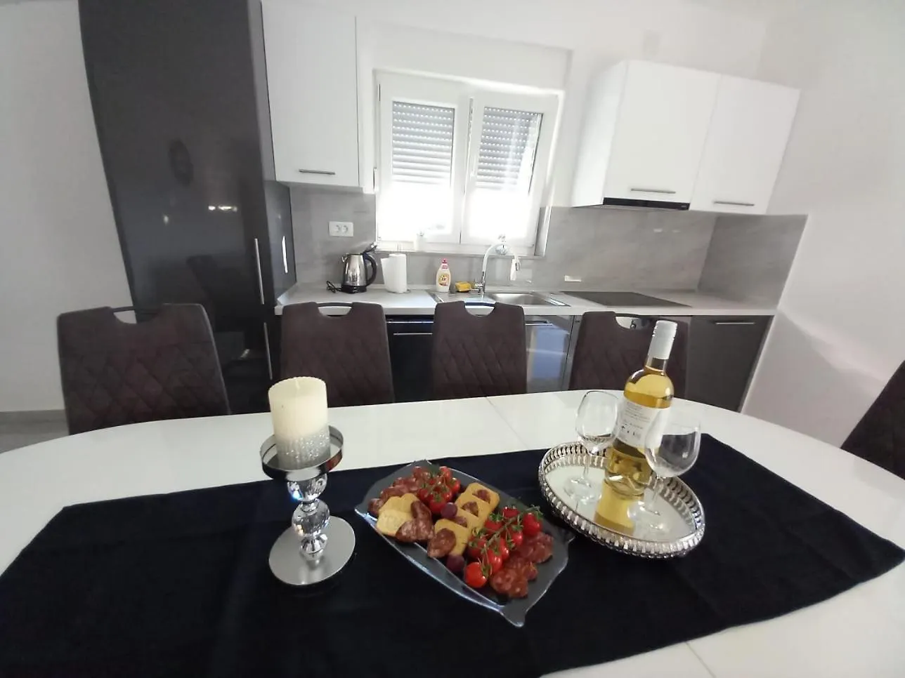 Apartment Valmar Vir