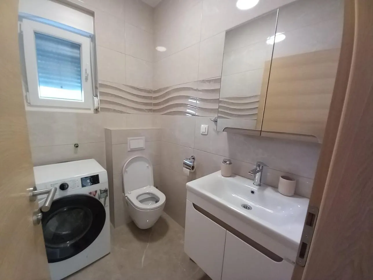 Apartment Valmar Vir